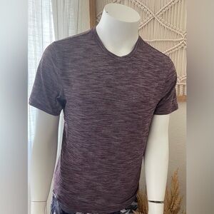 Lululemon Short Sleeve Heathered Maroon Shirt Size